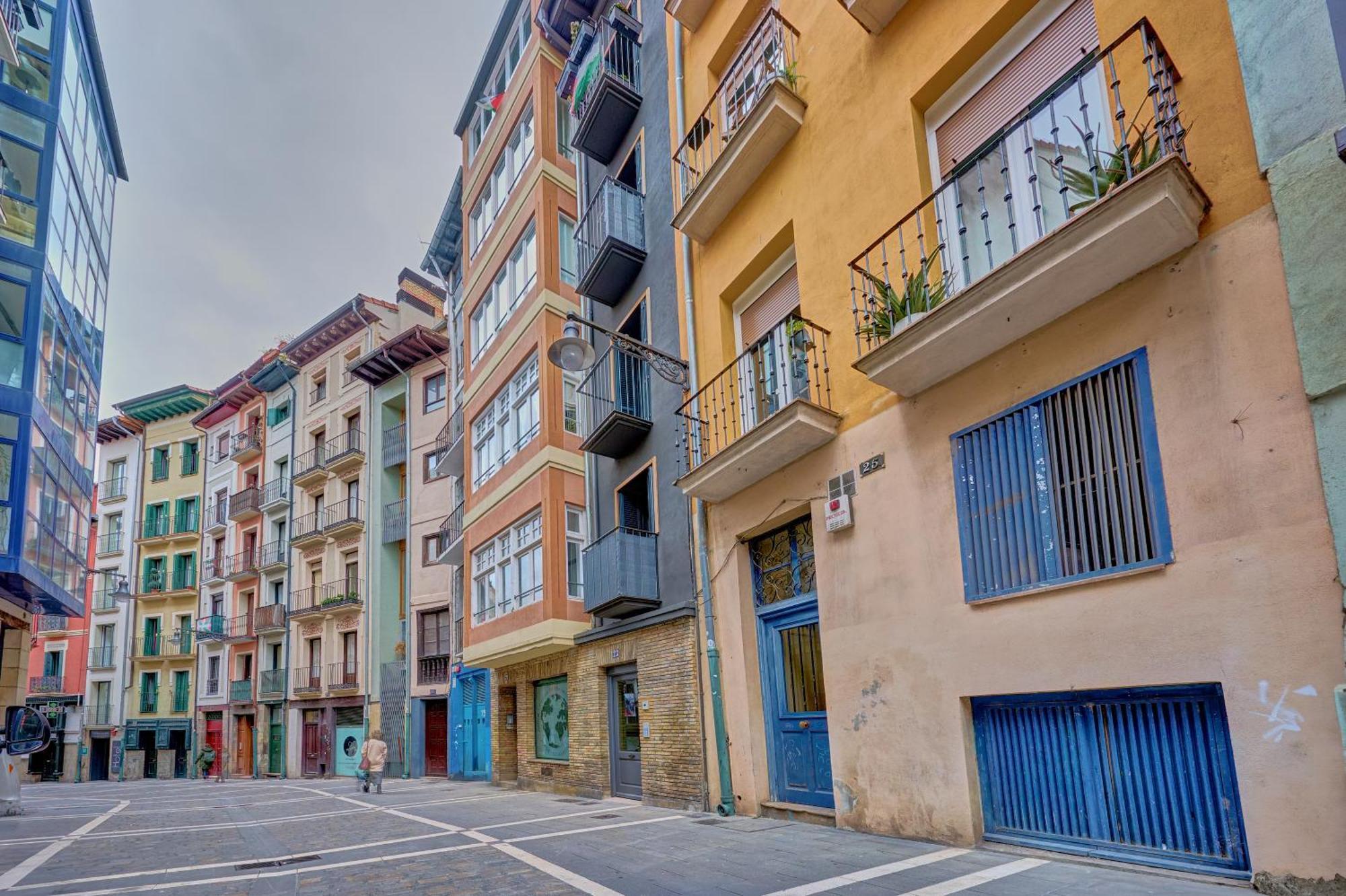 Casa Andrea By Clabao Apartment Pamplona Bagian luar foto