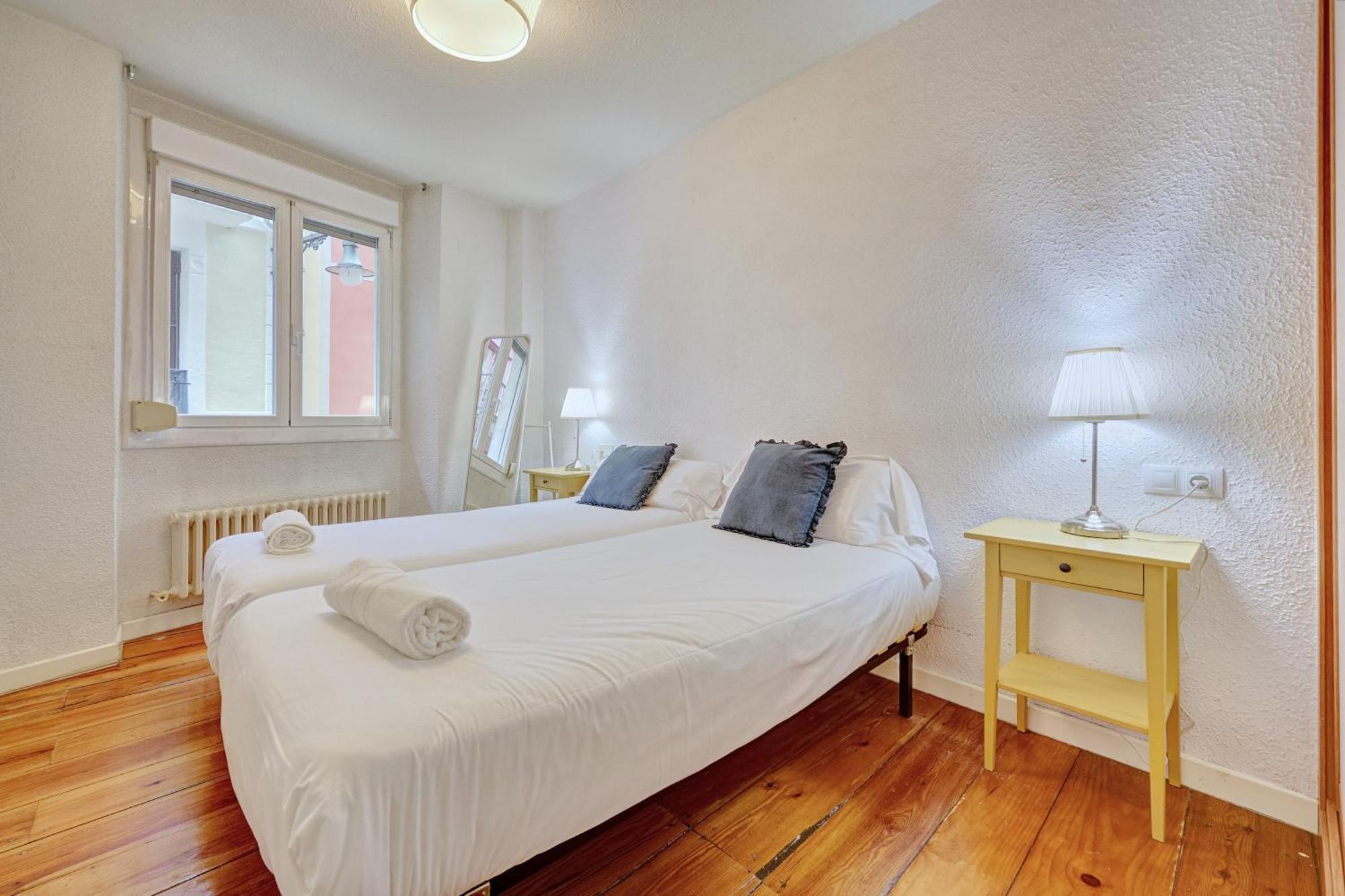Casa Andrea By Clabao Apartment Pamplona Bagian luar foto