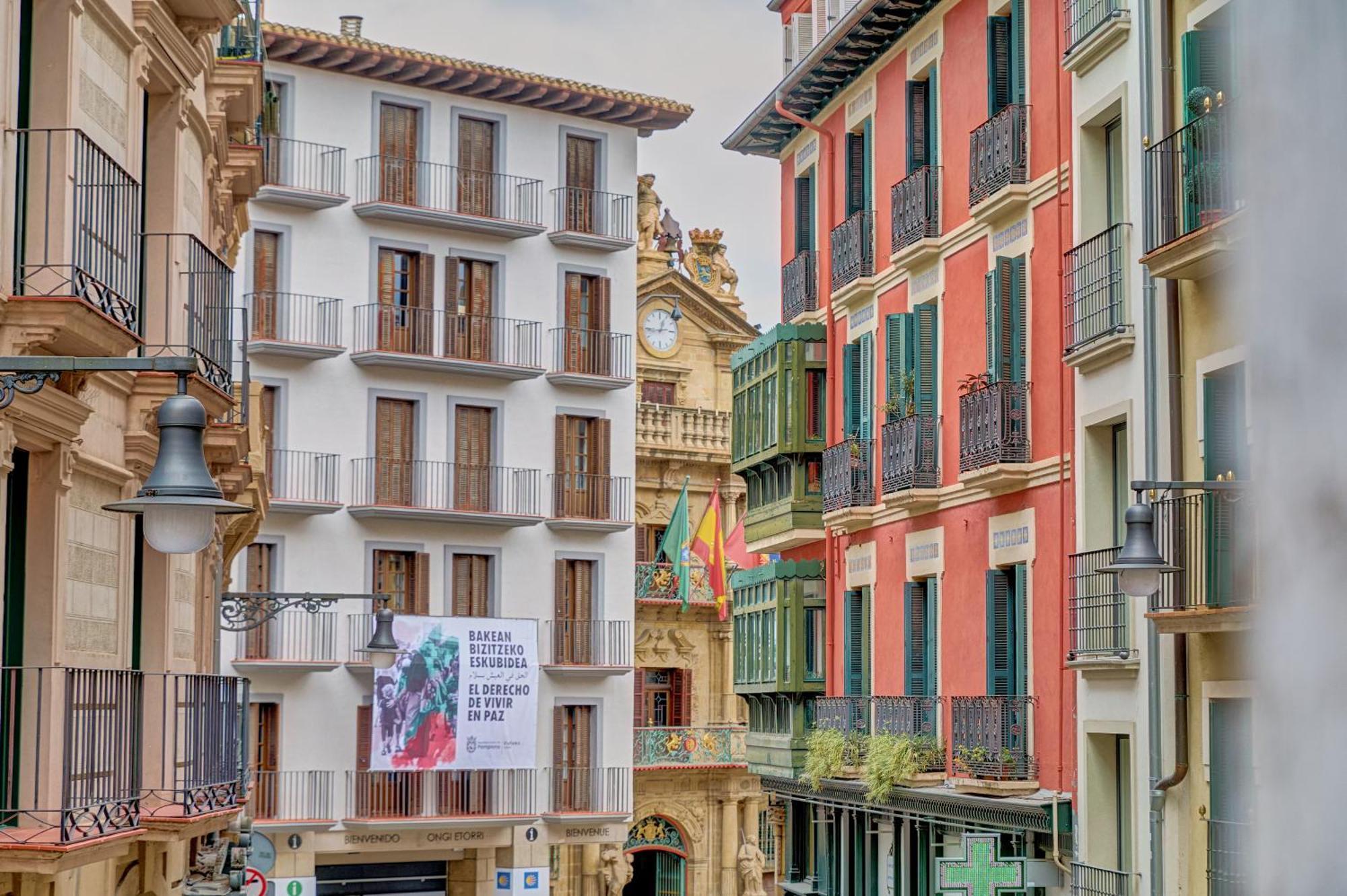 Casa Andrea By Clabao Apartment Pamplona Bagian luar foto